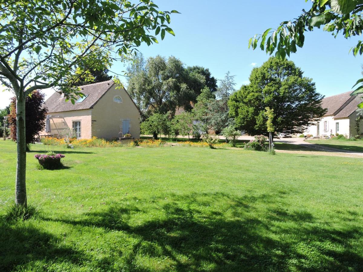 Gite De La Hertaudiere Montbizot Exterior foto